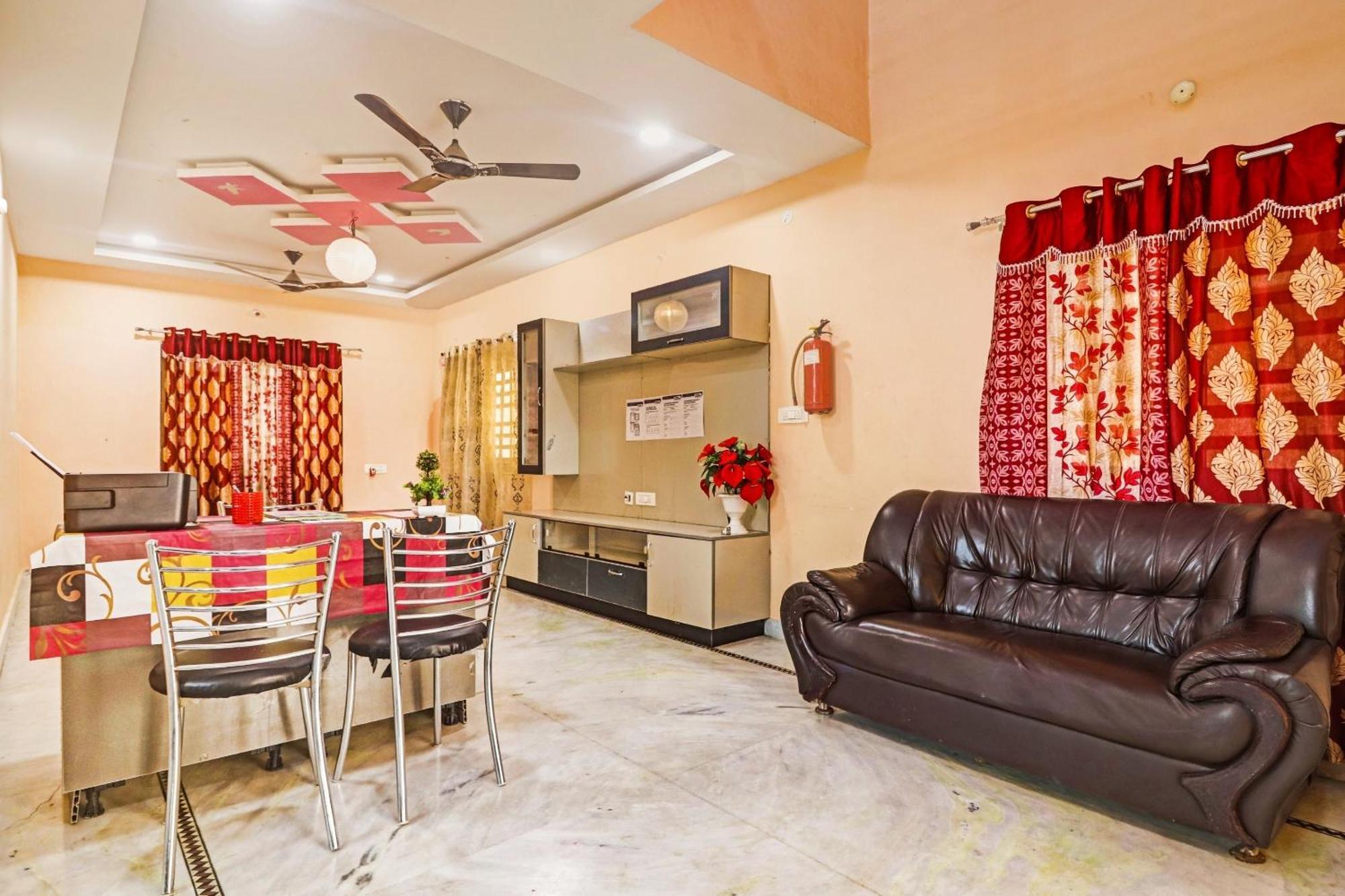 Hotel O Royal Stay Near Mantra Mall Haidar Sahibguda Buitenkant foto